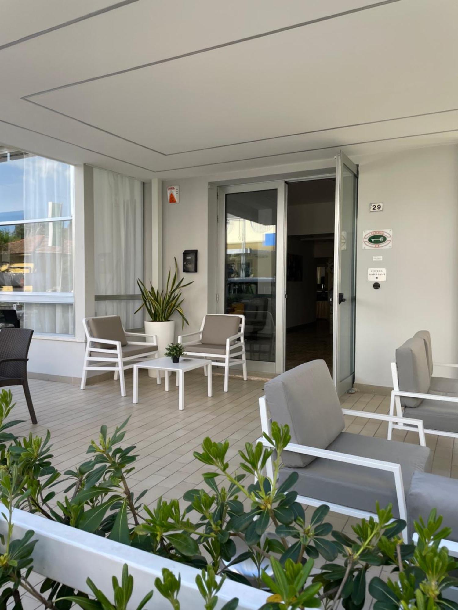 Hotel Barbiani Riccione Extérieur photo