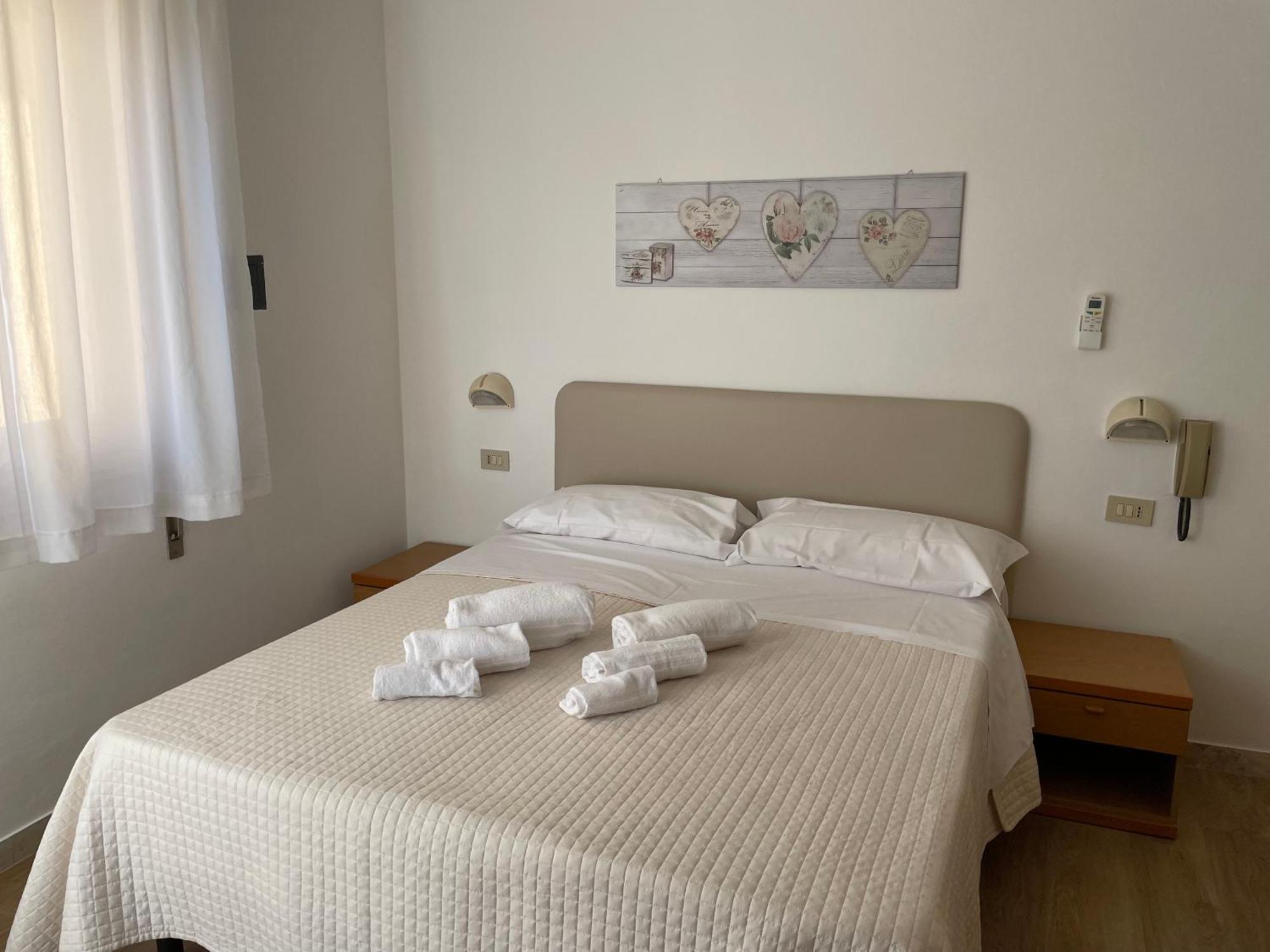 Hotel Barbiani Riccione Extérieur photo