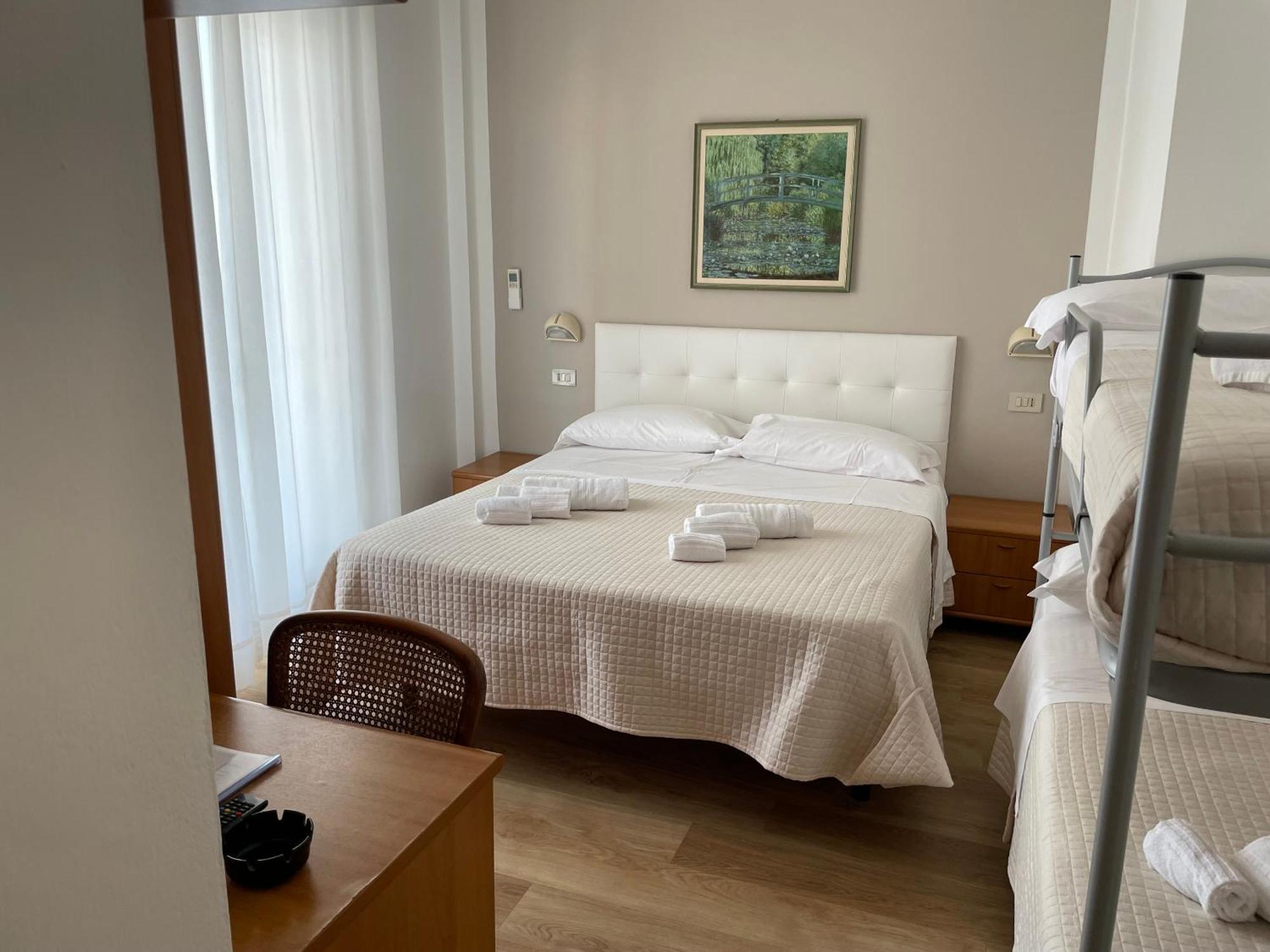 Hotel Barbiani Riccione Extérieur photo