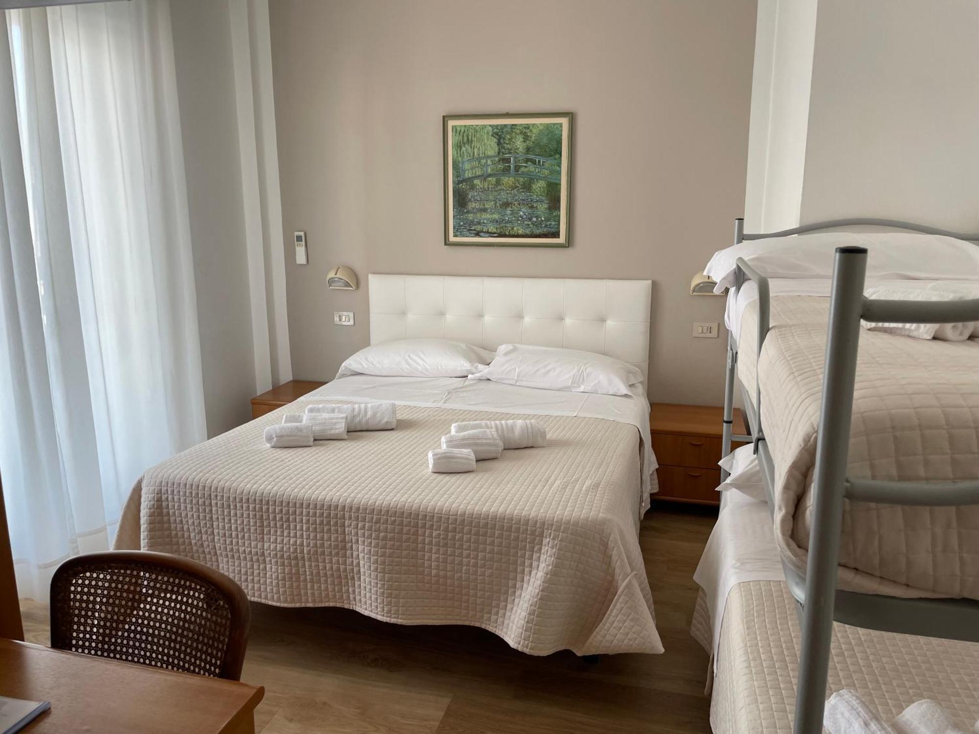 Hotel Barbiani Riccione Extérieur photo