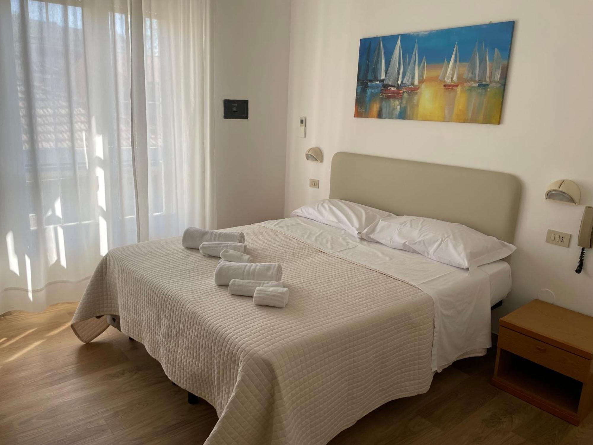Hotel Barbiani Riccione Extérieur photo