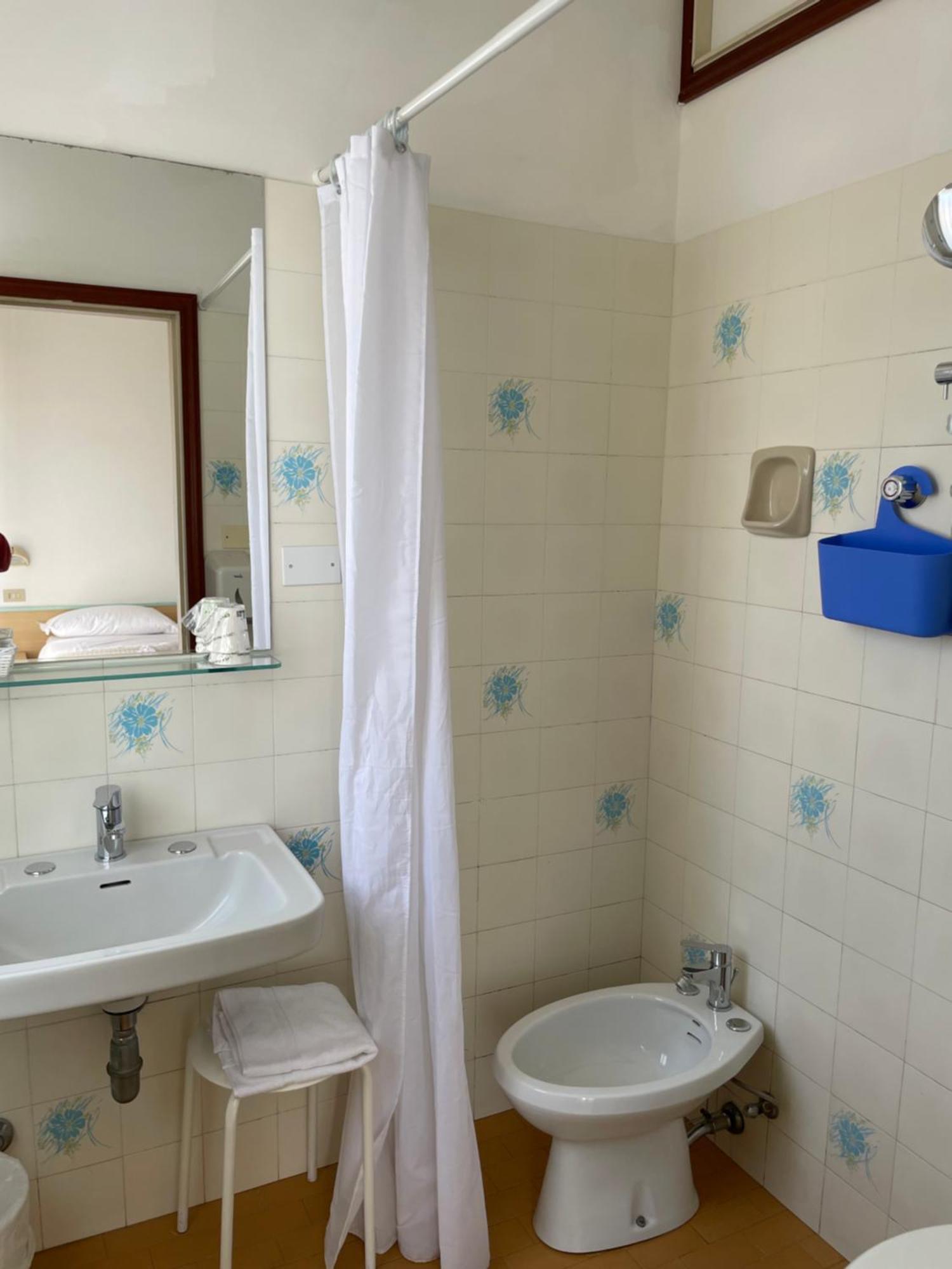 Hotel Barbiani Riccione Extérieur photo