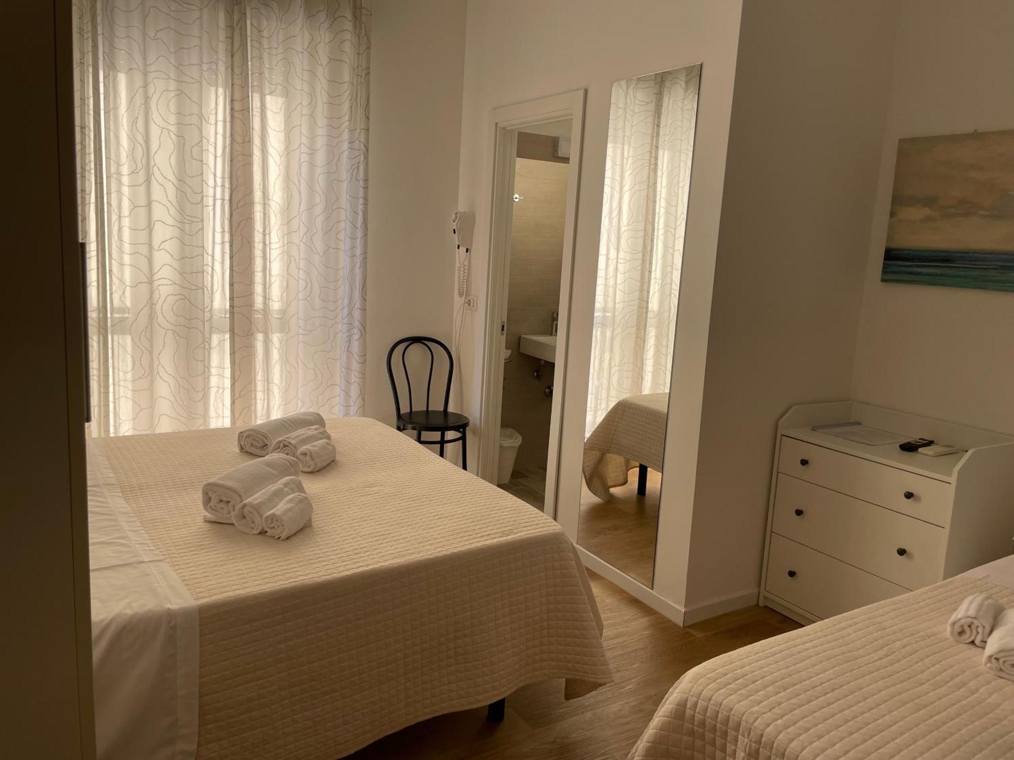 Hotel Barbiani Riccione Extérieur photo